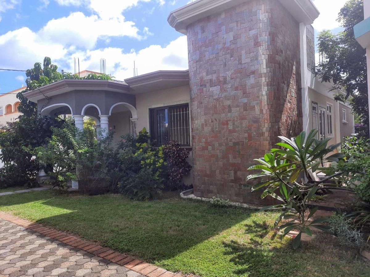 Cardamon Villa Flic-en-Flacq Exterior foto